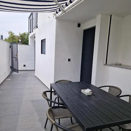 Apartman M&r *